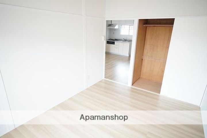 第3長尾団地の内装