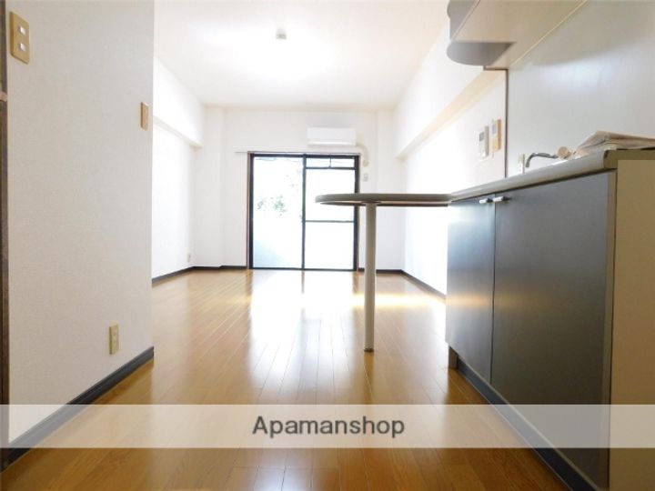 福岡県福岡市西区愛宕1丁目の賃貸マンションの居間