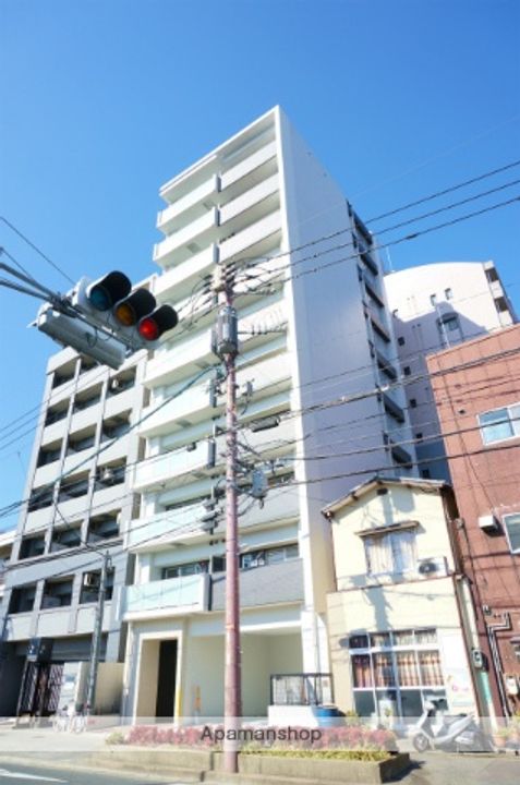 アルバプレイス平尾の外観
