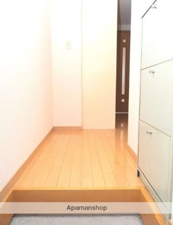 福岡県福岡市博多区美野島2丁目の賃貸アパートの玄関