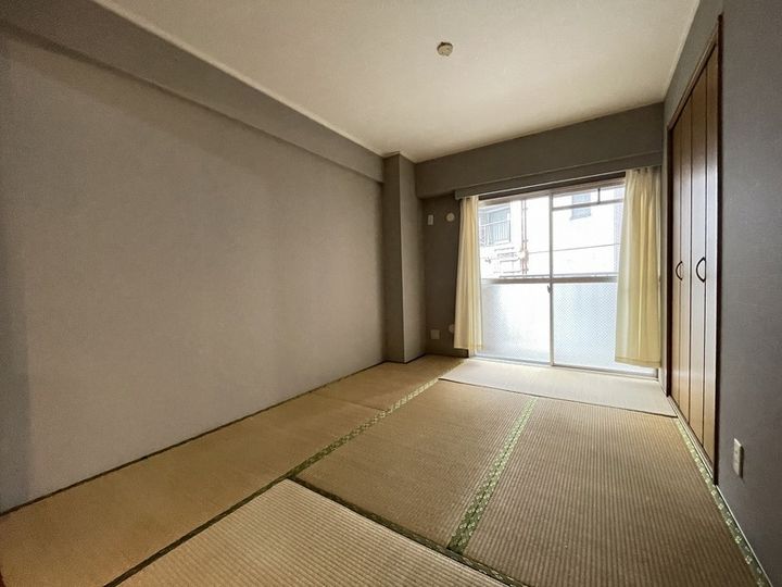 ST百道スイーツの内装