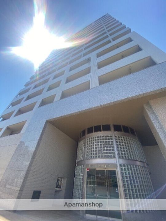 アンピール天神東の外観