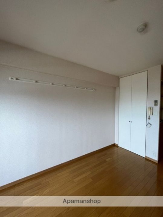 マーレタワー天神の居間