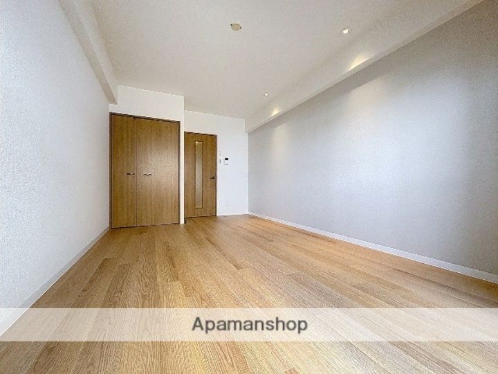 ルモールTJの居間