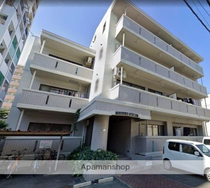 シャトレIZUMIの外観