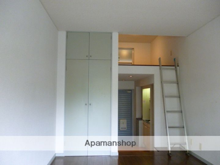 リンクベースの居間