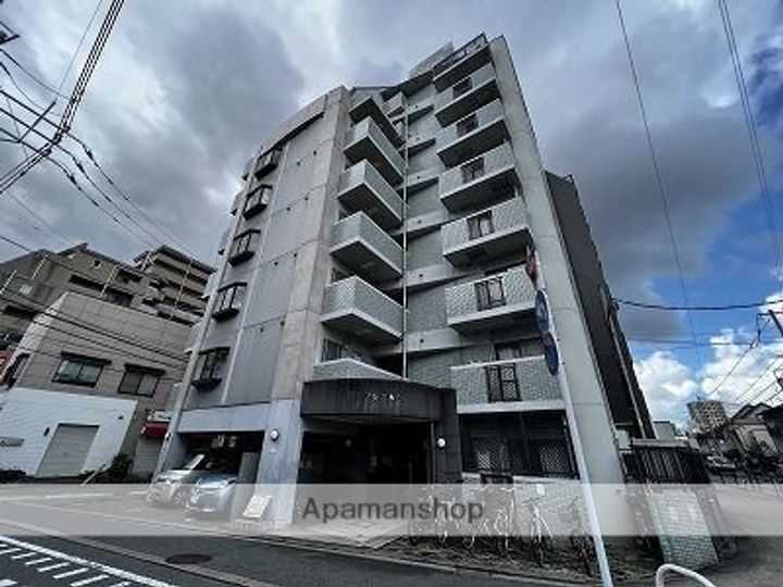 ソシアル六本松の外観