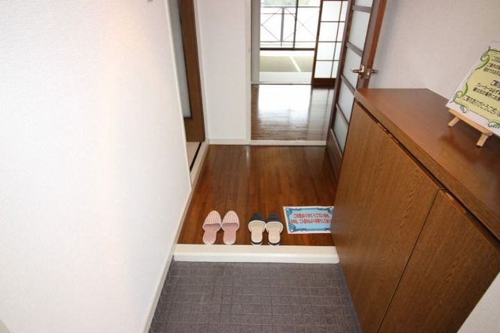 ベイサイド小戸の玄関