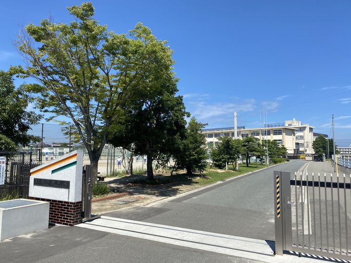 レオパレスPINEの周辺