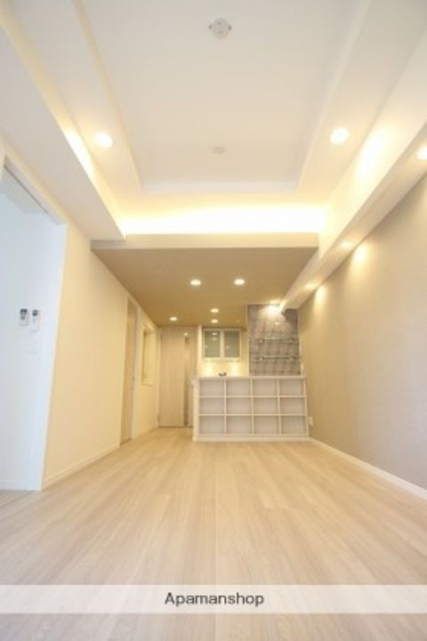 ウェルブライト博多ステーションの居間