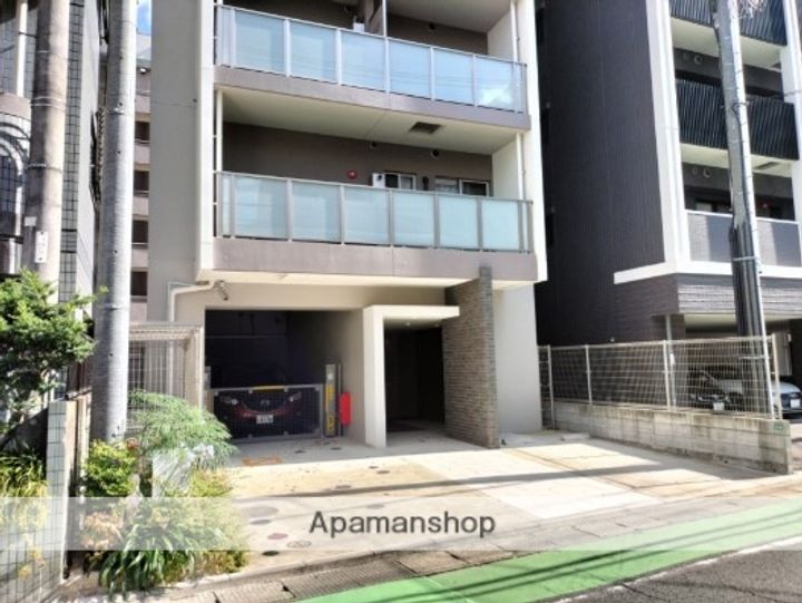 福岡県福岡市中央区荒戸1丁目の賃貸マンションの外観