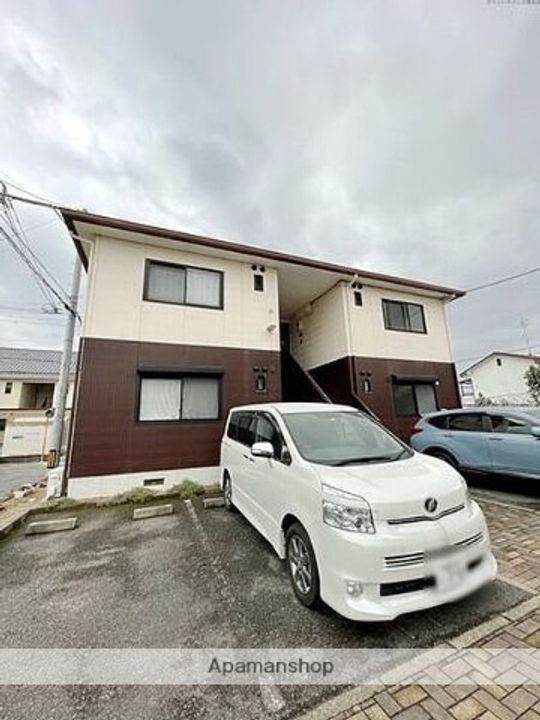 メイプルタウンC棟の外観