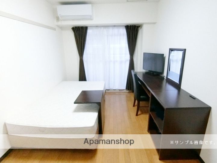 サヴォイテンジンクォーターの居間