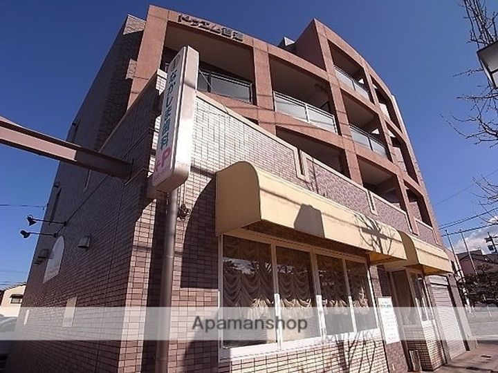 ドゥエム百道の外観