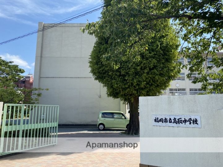 メゾンドソルの周辺