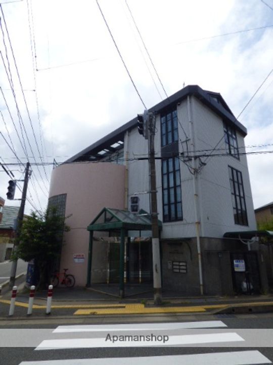 グリーンヒルズ平尾の外観