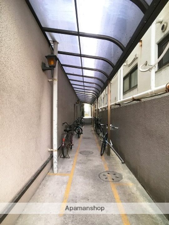 ユニバース竹下の内装