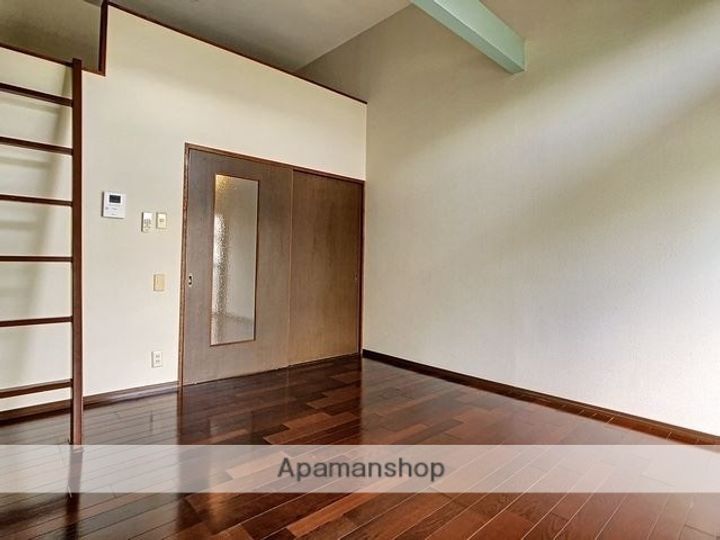 フォーラム森山の内装