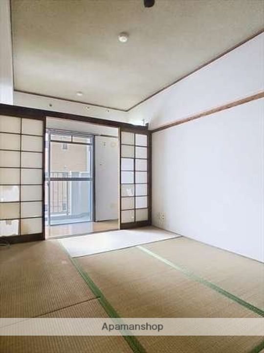 草香江スカイハイツの居間
