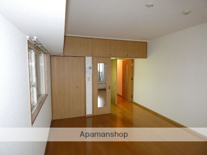 エステートモア高宮セゾンの居間