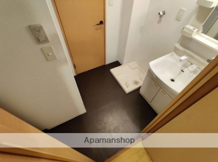 福岡県福岡市博多区博多駅前1丁目の賃貸マンションの内装