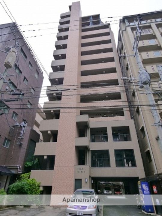 グラヴィス平尾の外観