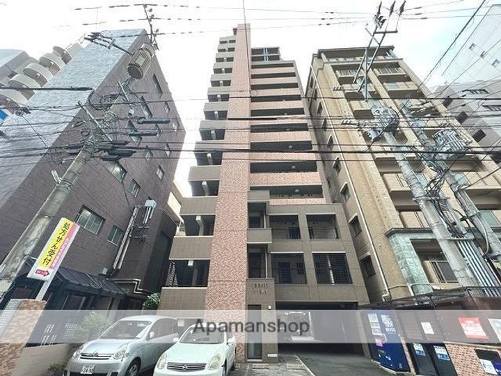 グラヴィス平尾の外観