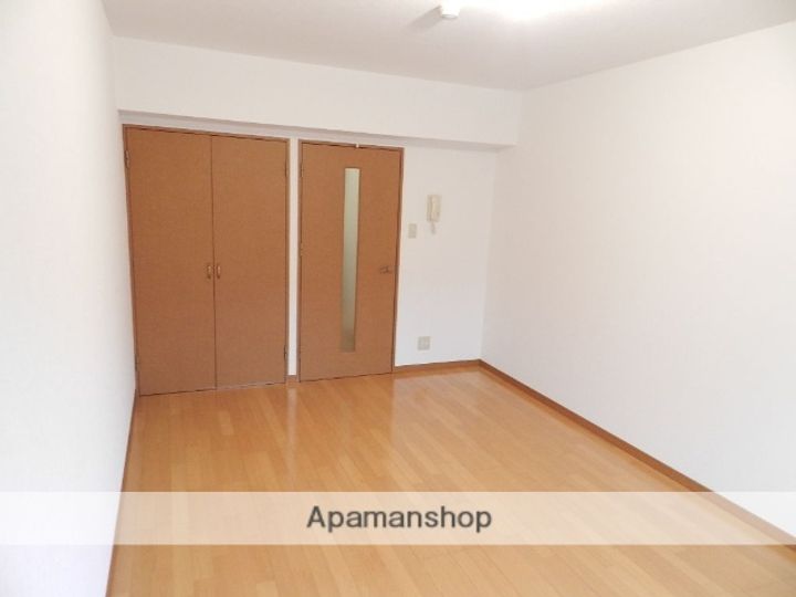 フェリエ博多の居間