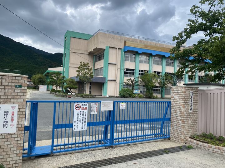 レオネクスト善の周辺