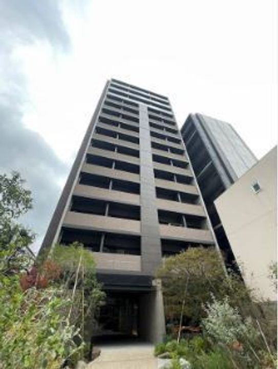 エンクレスト天神南PUREの外観