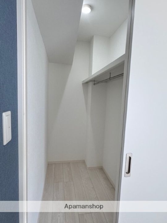 CREST西新の内装