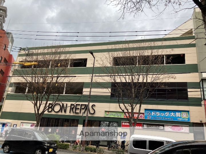 赤坂ラテの周辺