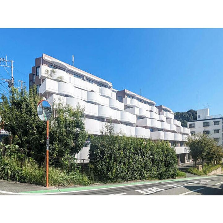 テラスハウゼェ小笹の外観