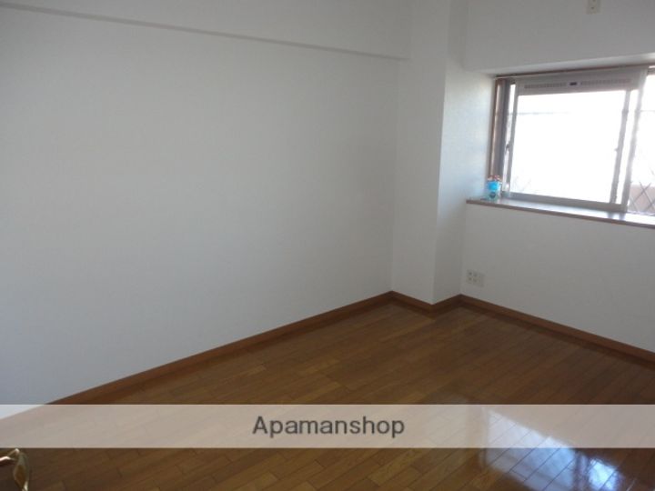 オーパス・ワンのその他画像