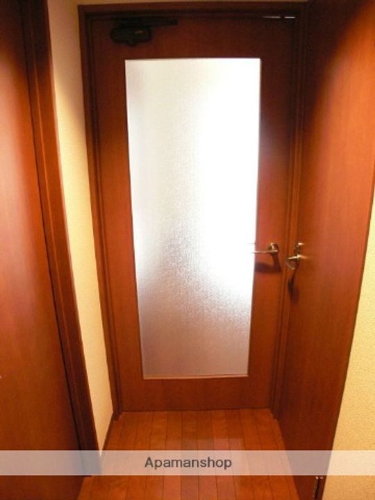 アーバンハイツ住乃江の玄関