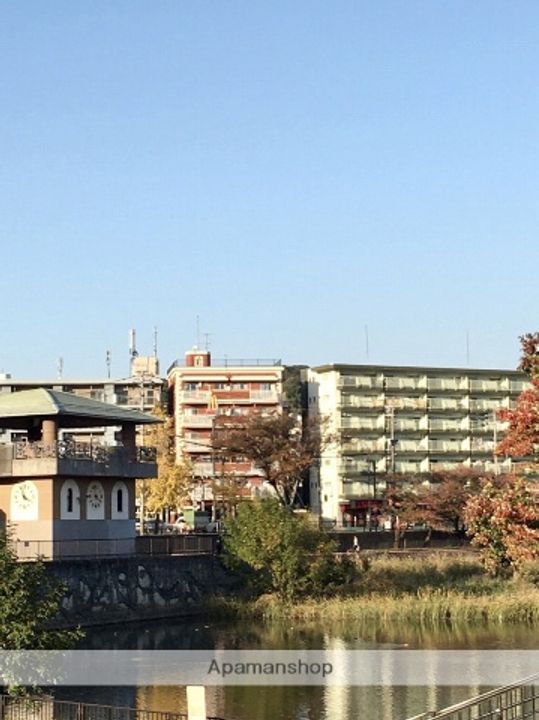 リバーパーク百年橋の周辺