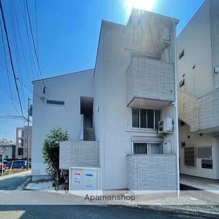 リバーパーク百年橋の外観