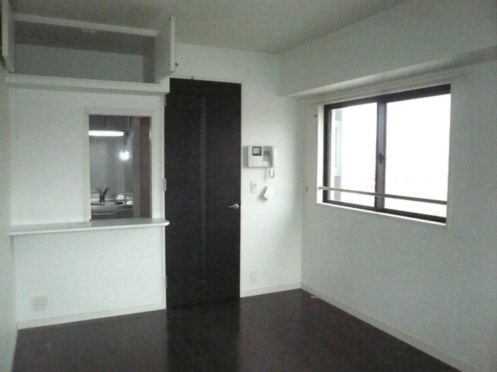 エンクレスト天神の居間