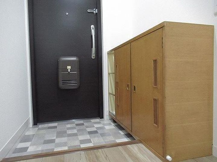 ボーン平尾の玄関