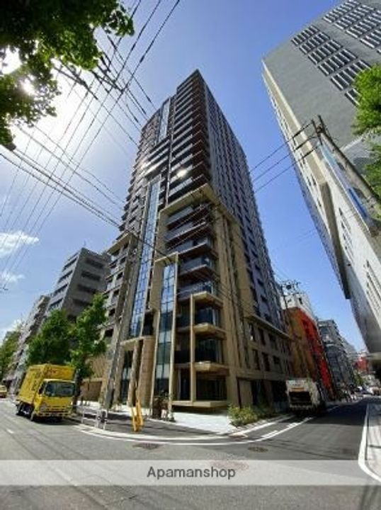 レーベン福岡天神ONE TOWERの外観