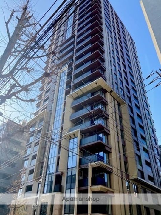 レーベン福岡天神ONE TOWERの外観