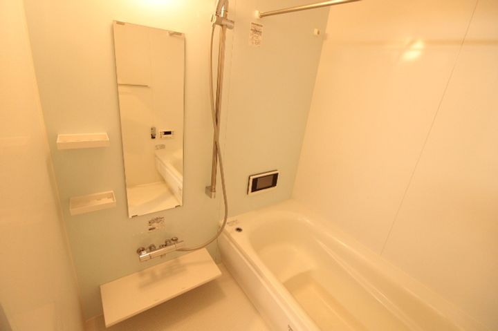 DーROOM中尾 弐番館の風呂
