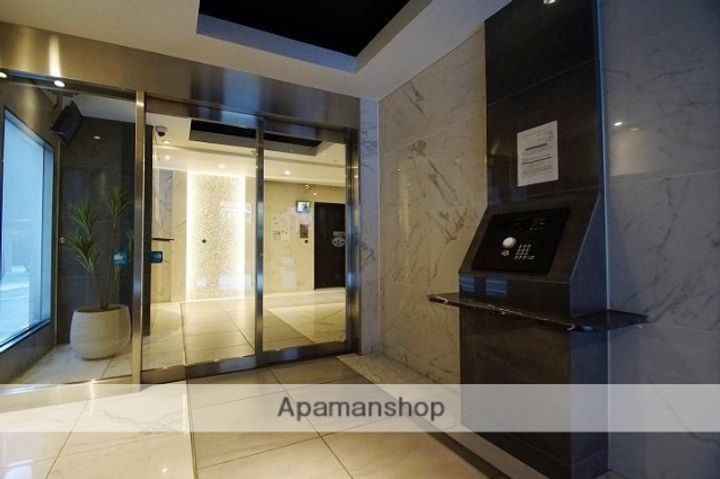 CAVANA天神の外観