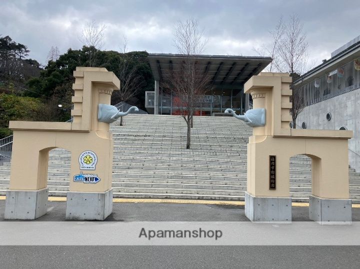 ラシュール・イン寺塚の周辺