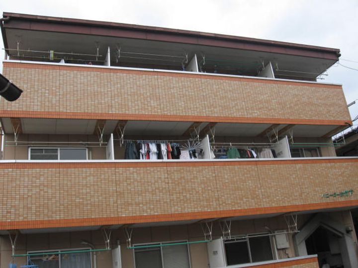 ハニーコーポ竹下の外観