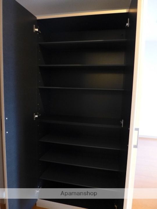 福岡県嘉穂郡桂川町大字寿命の賃貸マンションの内装