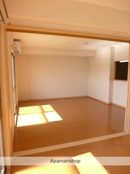 福岡県嘉穂郡桂川町大字寿命の賃貸マンションの内装