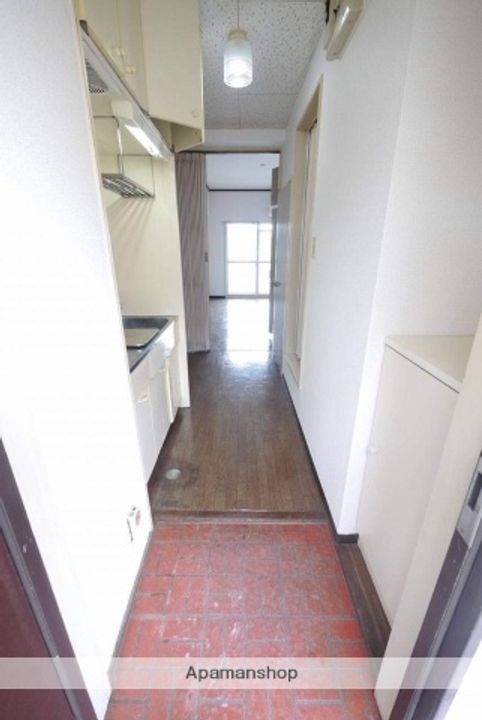 ロワールイン幸袋の玄関