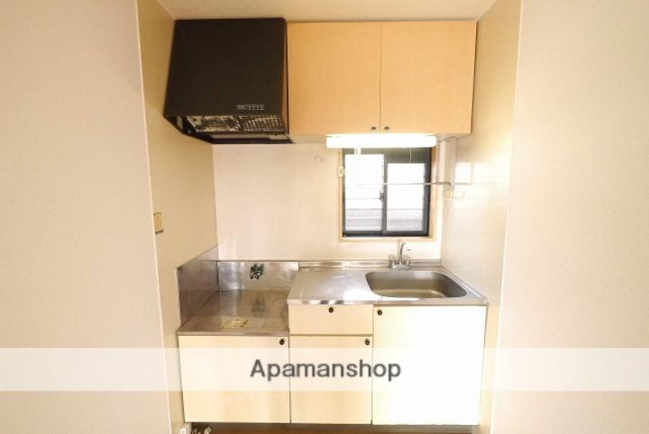 ファミール舞の浦102のキッチン