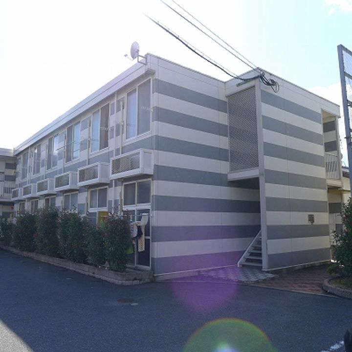 レオパレスサニーメゾン飯塚101の外観